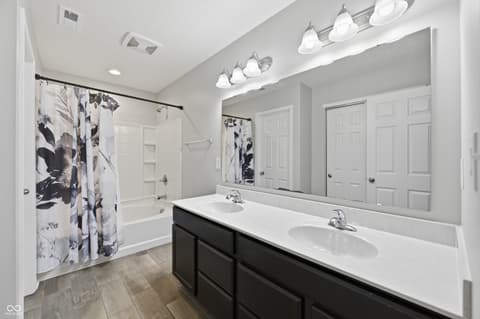 Photo of 3780 Concord Point Way, Brownsburg, IN