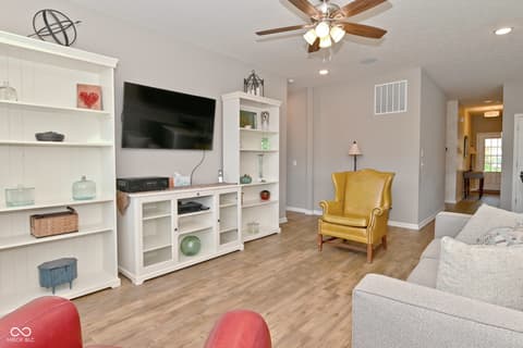 Photo of 1493 Hideaway Circle, Brownsburg, IN