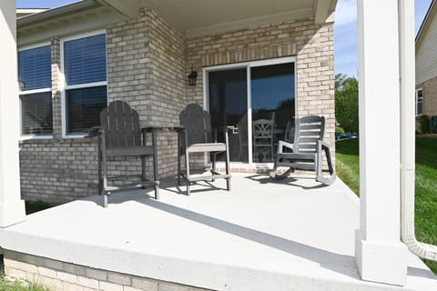 Photo of 1493 Hideaway Circle, Brownsburg, IN