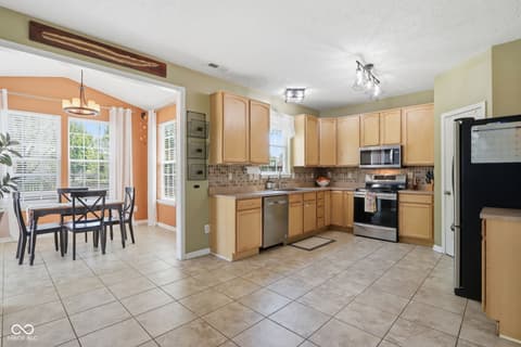 Kitchen at 4137 Hennessey Drive, Plainfield, IN