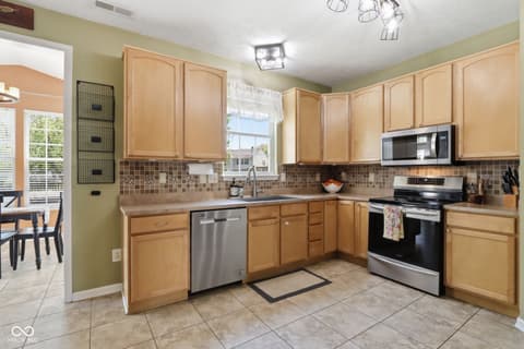 Kitchen at 4137 Hennessey Drive, Plainfield, IN