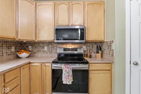 Kitchen at 4137 Hennessey Drive, Plainfield, IN