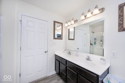 Photo of 971 Knox Drive, Franklin, IN