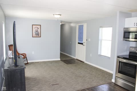 Photo of 5155 E Us Highway 50, Butlerville, IN