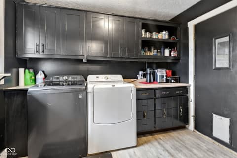 Laundry room at 4703 W 1200 N, Knightstown, IN