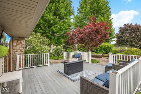 Outdoor living area at 4703 W 1200 N, Knightstown, IN