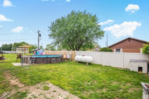 Pool at 4703 W 1200 N, Knightstown, IN