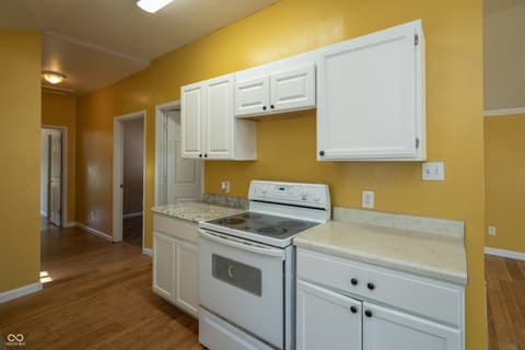 Photo of 811 W Laurel Street, Seymour, IN