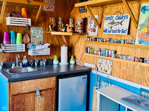 Bar — 2720 Falcon Court, Seymour, IN