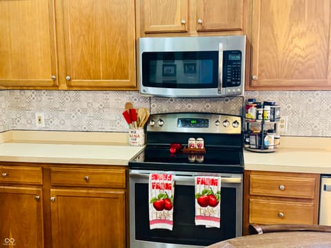 Kitchen at 2720 Falcon Court, Seymour, IN
