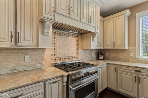 Kitchen at 13560 Limerick Drive, St John, IN