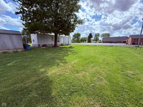 Photo of 608 E Bard Street, Crothersville, IN