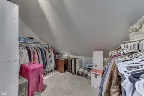 Walk In Closets — 381 Walnut Street, Franklin, IN