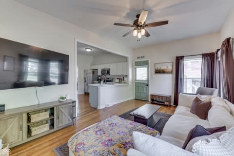 Living room at 381 Walnut Street, Franklin, IN