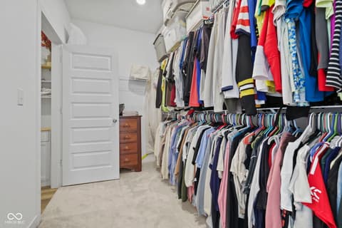 Photo of 5424 Oak Knoll Drive, Whitestown, IN