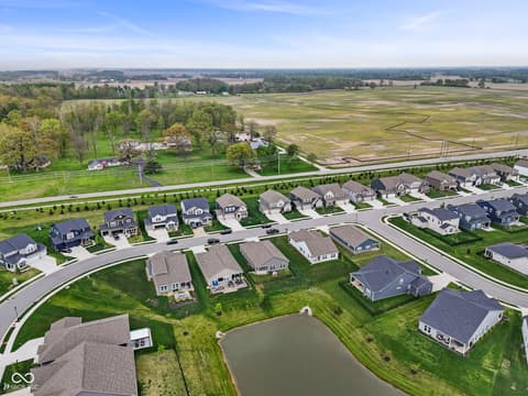 Photo of 5424 Oak Knoll Drive, Whitestown, IN
