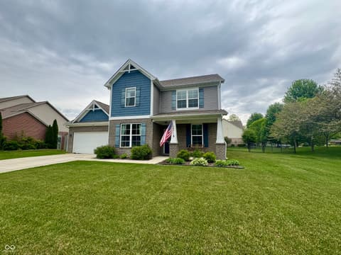Photo of 983 S Raylee Garden Drive, New Palestine, IN
