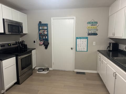 Kitchen at 1042 E McKay Road, Shelbyville, IN