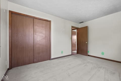 Photo of 725 Summitcrest Drive, Indianapolis, IN