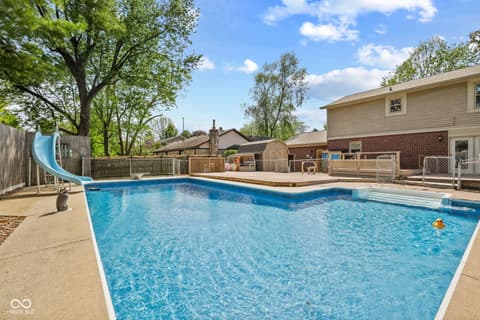 Photo of 725 Summitcrest Drive, Indianapolis, IN