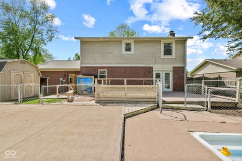 Photo of 725 Summitcrest Drive, Indianapolis, IN