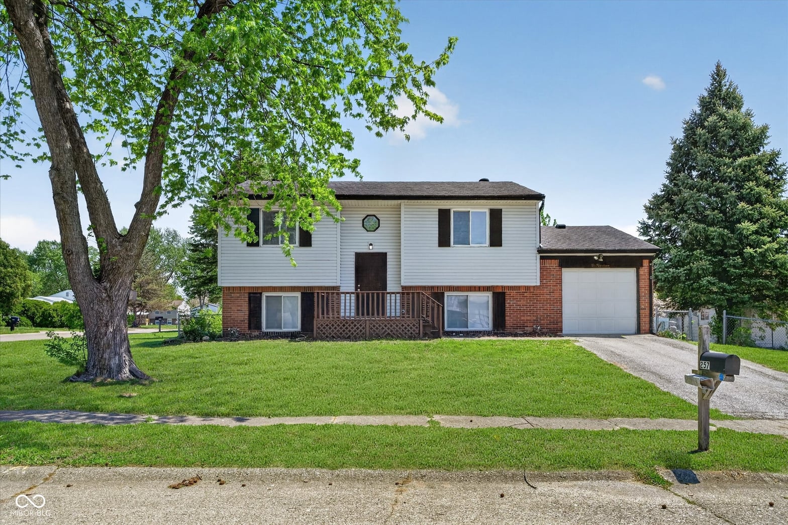 Front exterior at 257 Sierra Court, Indianapolis, IN