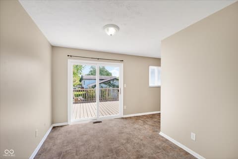 Dining room at 257 Sierra Court, Indianapolis, IN