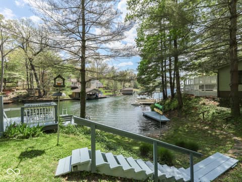 Photo of 7807 Juniper Drive, Nineveh, IN
