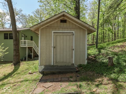 Photo of 7807 Juniper Drive, Nineveh, IN