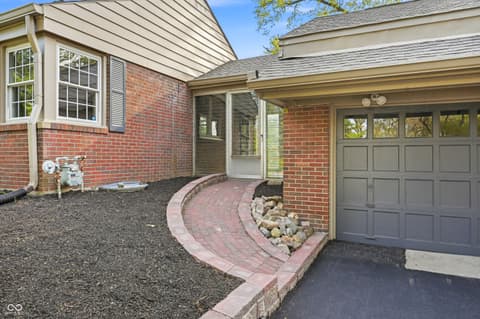 Photo of 8131 Englewood Road, Indianapolis, IN
