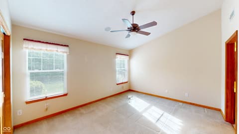 Photo of 7427 Oak Knoll Drive, Indianapolis, IN