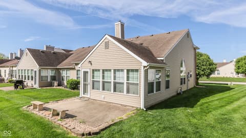 Photo of 7427 Oak Knoll Drive, Indianapolis, IN