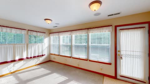 Photo of 7427 Oak Knoll Drive, Indianapolis, IN