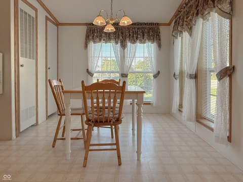 Photo of 615 High Street, Hope, IN