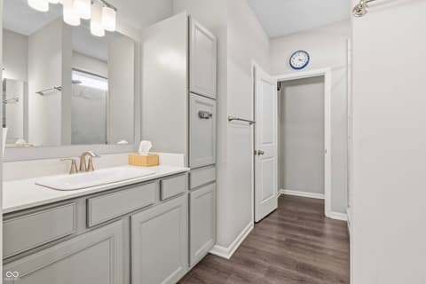 Photo of 5805 Flat Hill Drive, Indianapolis, IN