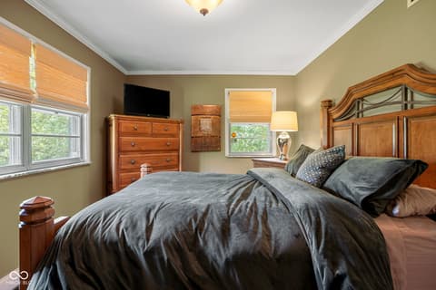 Photo of 7050 Allisonville Road, Indianapolis, IN