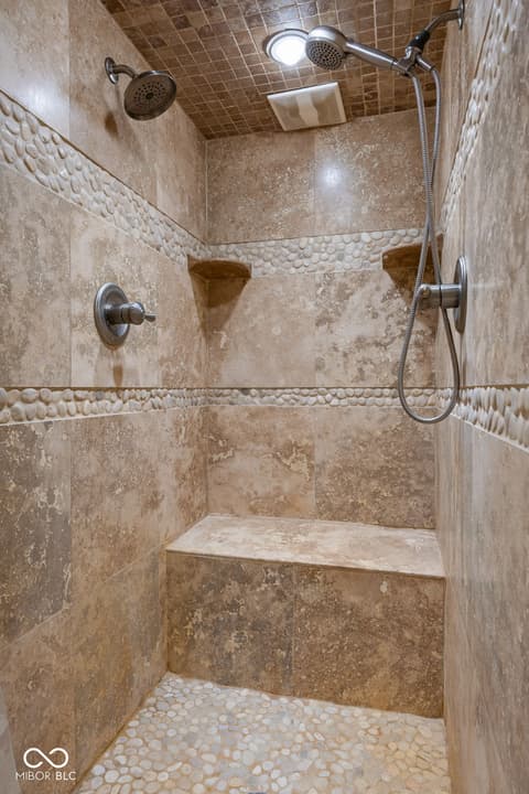 Photo of 7050 Allisonville Road, Indianapolis, IN