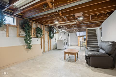 Photo of 7050 Allisonville Road, Indianapolis, IN