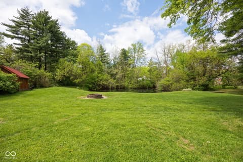 Photo of 7050 Allisonville Road, Indianapolis, IN