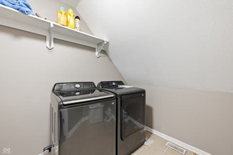 Laundry room at 934 N Buck Creek Road, Greenfield, IN