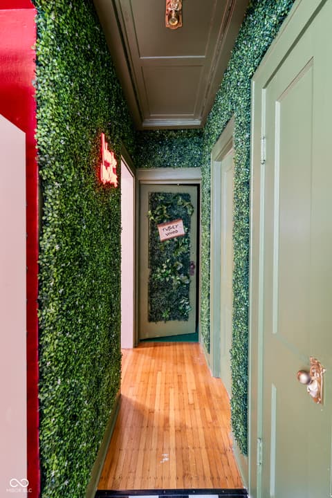 Foyer at 814 E 48th Street, Indianapolis, IN