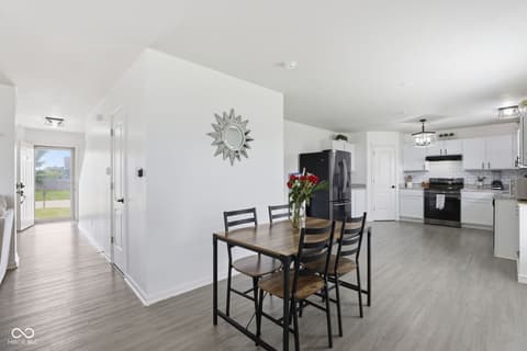 Photo of 375 Michael Drive, Atlanta, IN