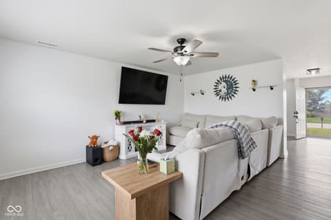 Photo of 375 Michael Drive, Atlanta, IN