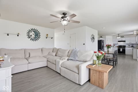 Photo of 375 Michael Drive, Atlanta, IN