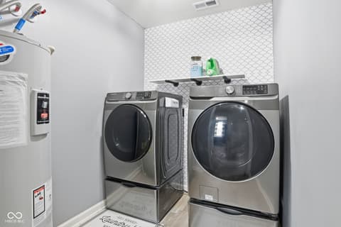 Photo of 375 Michael Drive, Atlanta, IN