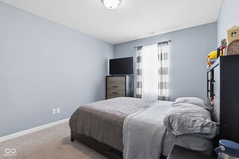 Photo of 375 Michael Drive, Atlanta, IN