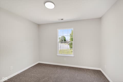 Photo of 5401 Chestnut Woods Drive, Indianapolis, IN