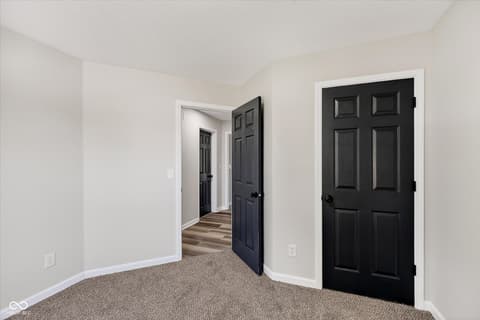 Photo of 5401 Chestnut Woods Drive, Indianapolis, IN