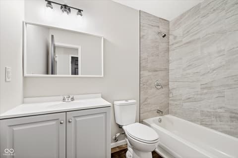Photo of 5401 Chestnut Woods Drive, Indianapolis, IN
