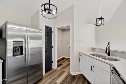 Photo of 5401 Chestnut Woods Drive, Indianapolis, IN